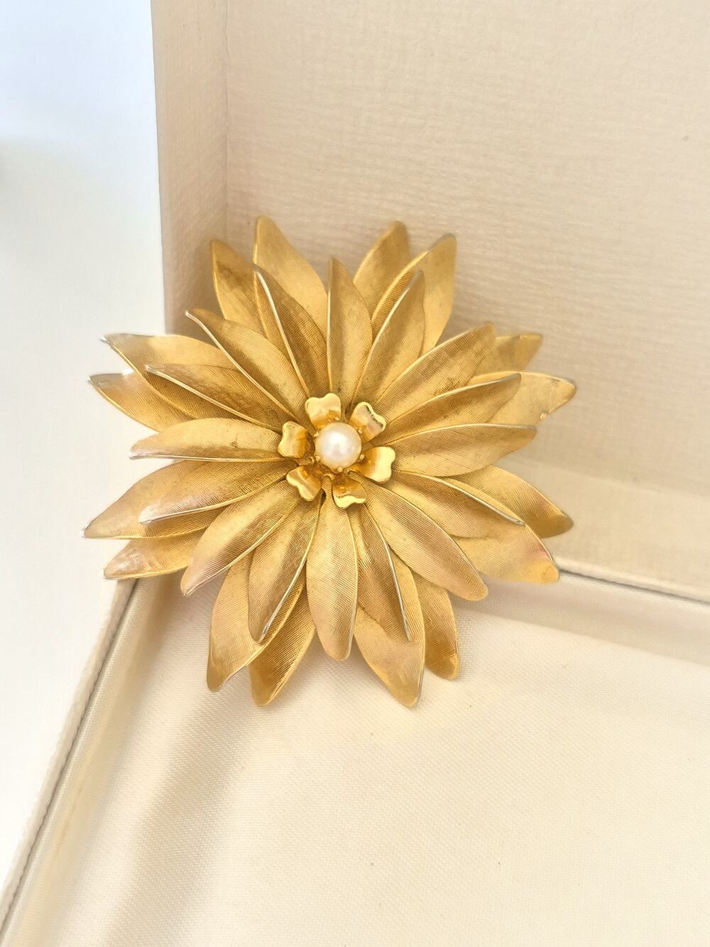 Vintage Gold-tone and Cultured Pearl Flower Brooch